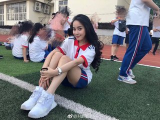 校花光屁股趴在体罚室_: 热点话题背后的真相，难道不值得一探究竟？